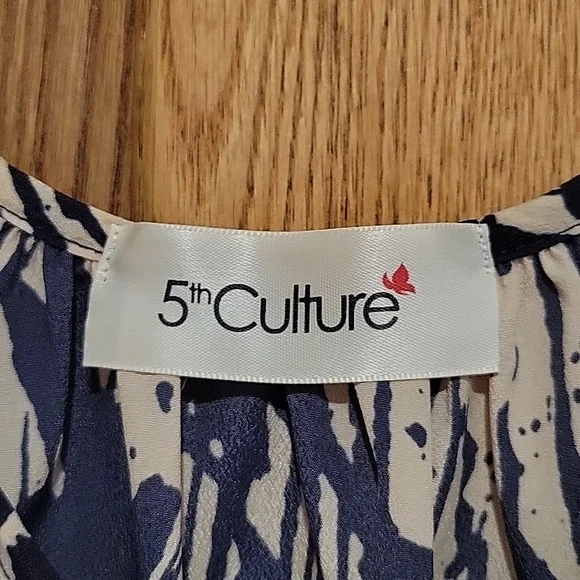 Navy and cream Dress - Picture 3 of 3